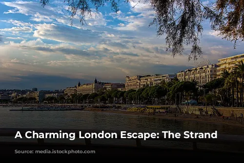 A Charming London Escape: The Strand Palace