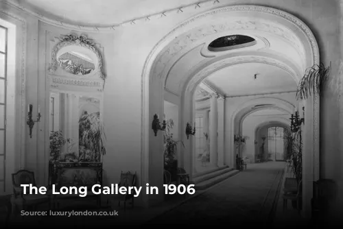 The Long Gallery in 1906