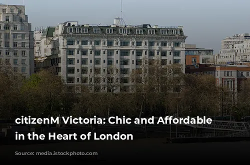 citizenM Victoria: Chic and Affordable Luxury in the Heart of London