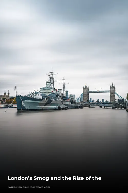 London’s Smog and the Rise of the Thames