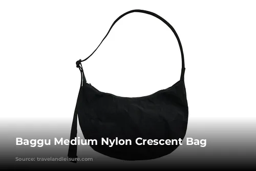 Baggu Medium Nylon Crescent Bag