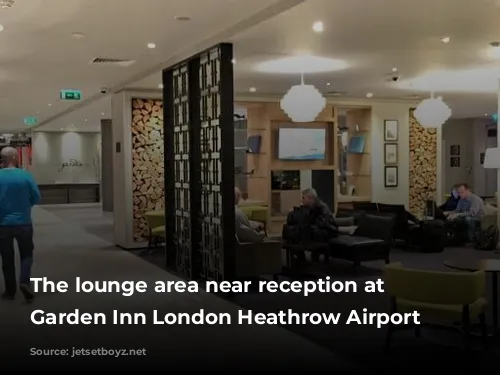 The lounge area near reception at Hilton Garden Inn London Heathrow Airport