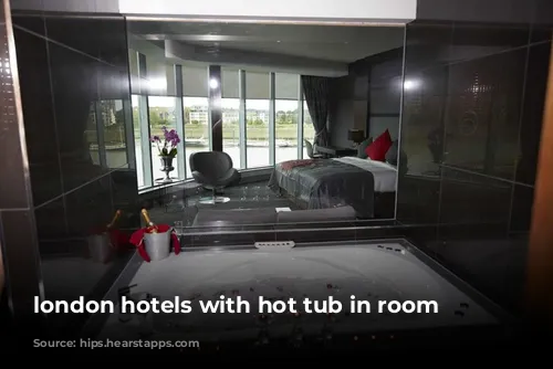 london hotels with hot tub in room