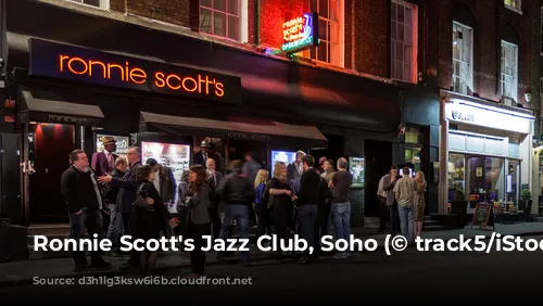 Ronnie Scott's Jazz Club, Soho (© track5/iStock)