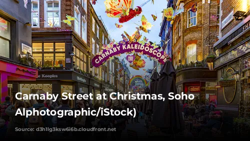 Carnaby Street at Christmas, Soho (© Alphotographic/iStock)